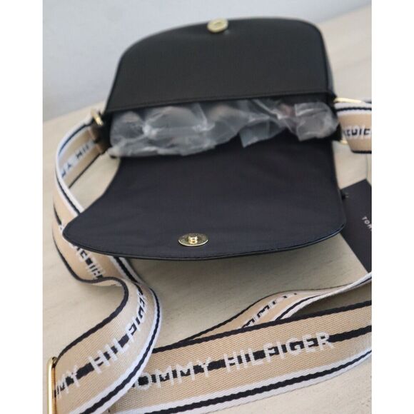 Tommy Hilfiger 69JA031-001 Black Pebbled Sylvie II Flap Crossbody Bag - Picture 8 of 10